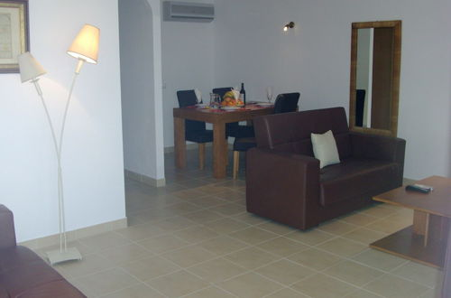 Photo 8 - Stunning 1-bed Apartment in Olhos de Agua