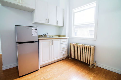 Photo 5 - 1 Bedroom Apartment near Kensington Market - Unit 4