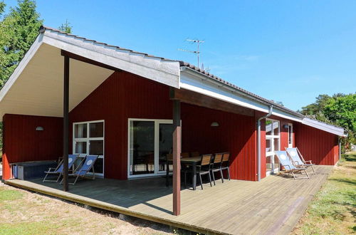 Photo 1 - 6 Person Holiday Home in Hadsund