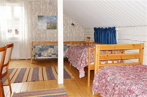 Photo 2 - 5 Person Holiday Home in Savsjo