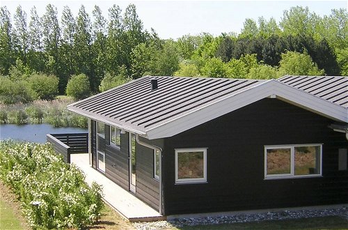 Photo 18 - Spacious Holiday Home in Tranekaer With Terrace