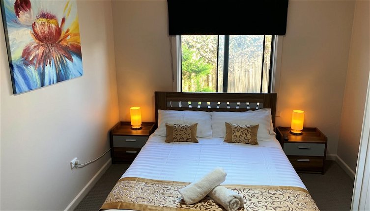 Photo 1 - The Gazebo Place - Spacious 4 Bedroom near Murray River