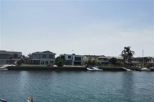 Foto 41 - Serviced Waterfront Whole Villa Sydney