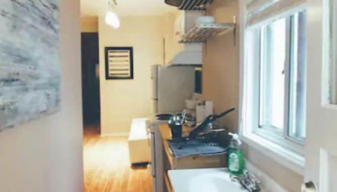 Photo 1 - 2 Bedroom Suite near Kensington Market - Unit 1