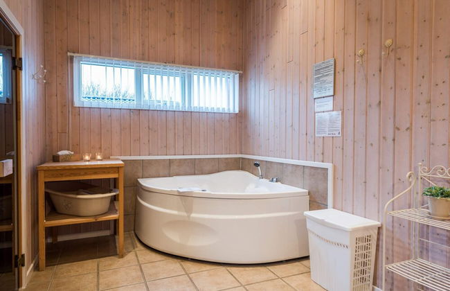 6 Person Holiday Home in Tarm - Foto 4
