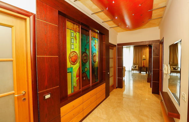 Luxury European Trade Center Apartment - Foto 3