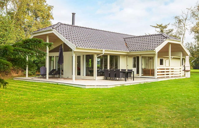Scenic Holiday Home in Børkop near Sea - Foto 21
