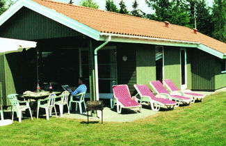 Foto 1 - 8 Person Holiday Home in Vaeggerlose