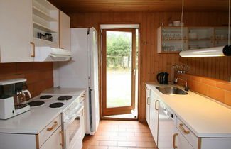 Foto 3 - 8 Person Holiday Home in Vaeggerlose