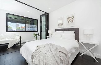 Photo 2 - Luxury Sydney Apartment
