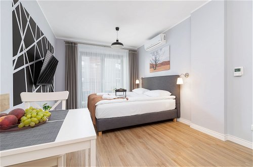 Photo 4 - Apartment Wawrzynca Cracow by Renters