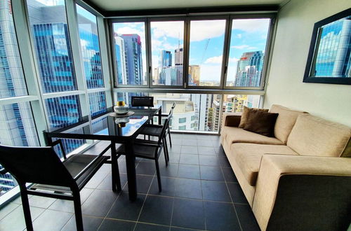 Photo 22 - 2BR Epic Views CBD 2 Cars Pool Wine Gym Netflix