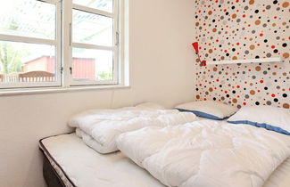 Foto 2 - 6 Person Holiday Home in Store Fuglede