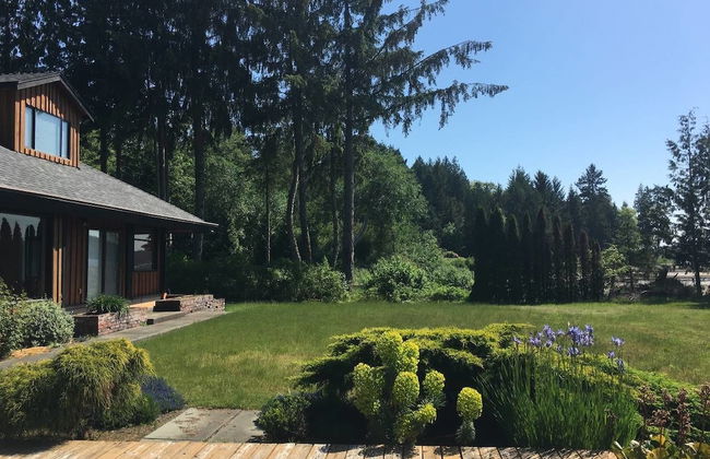 B - Sechelt Private Coastal Home - Foto 17