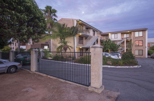 Photo 10 - Burswood Lodge Apartments