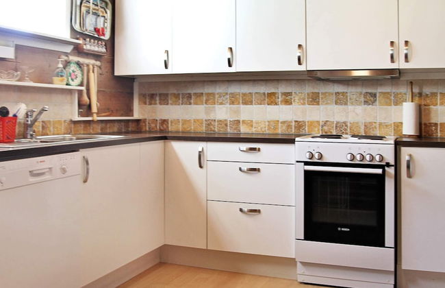 10 Person Holiday Home in Bygstad - Foto 8