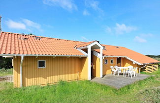 Foto 1 - Serene Holiday Home in Oksbøl near Beach