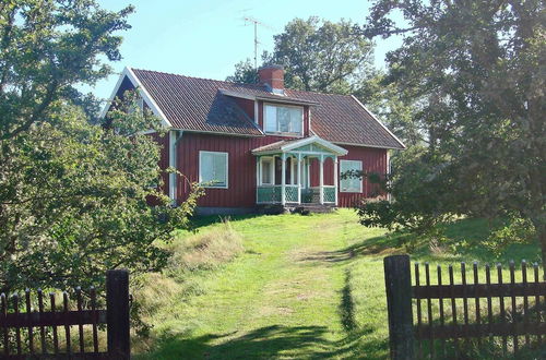 Foto 1 - 6 Person Holiday Home in Morlunda