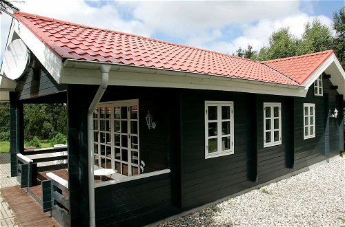 Foto 1 - Spacious Holiday Home With Sauna in Logstor