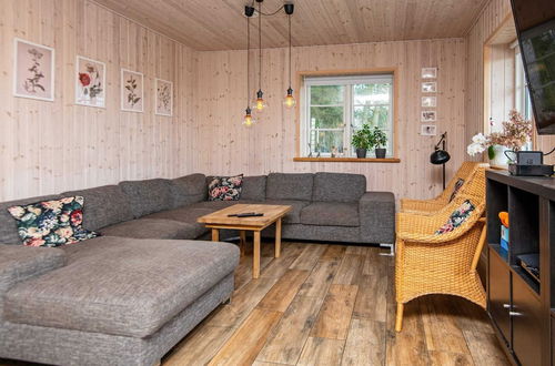 Photo 8 - 10 Person Holiday Home in Glesborg