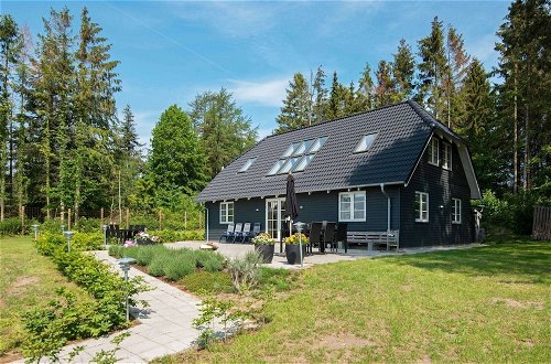 Foto 1 - 10 Person Holiday Home in Glesborg