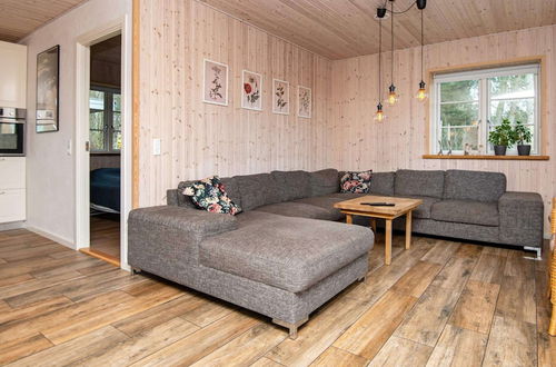 Foto 10 - 10 Person Holiday Home in Glesborg