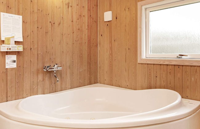 8 Person Holiday Home in Humble - Foto 3