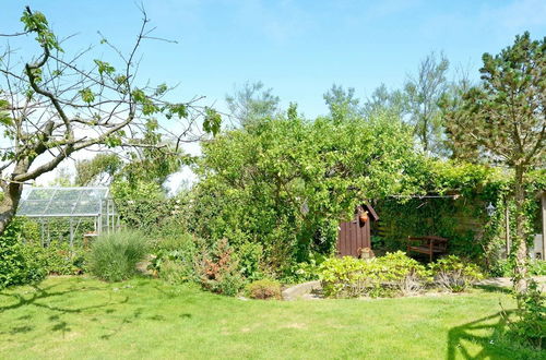 Photo 20 - Spacious Holiday Home in Hemmet Jutland near Sea