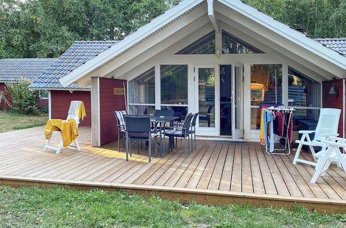 Photo 16 - 4 Person Holiday Home in Martofte