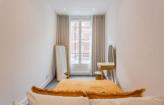 Photo 2 - 2 Bed Apartment Right on Trafalgar Square