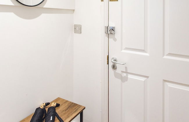 2 Bed Apartment Right on Trafalgar Square - Foto 19