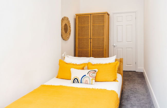 2 Bed Apartment Right on Trafalgar Square - Foto 8