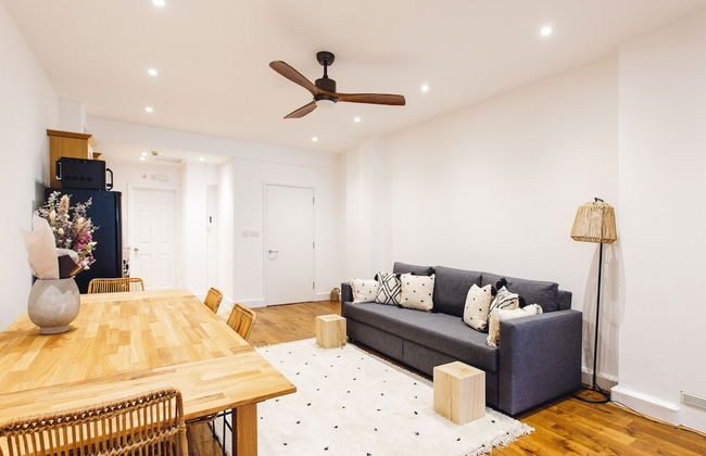 2 Bed Apartment Right on Trafalgar Square - Foto 33