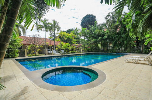 Foto 16 - Lovely House With Access to Large Swimming Pool and Near Chalong Pier Num001