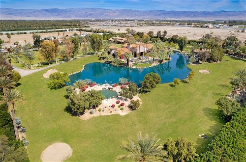 Foto 1 - Mirabella by Avantstay 10 Acre Estate w/ Prvt Lake, Golf Course & Pool