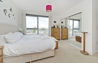 Foto 3 - Superb Apartment With Terrace Near the River in Putney by Underthedoormat