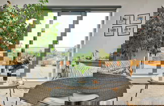 Photo 1 - Superb Apartment With Terrace Near the River in Putney by Underthedoormat