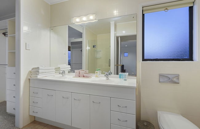 Spacious Family Home - Backyard-Mt-Views - Foto 35