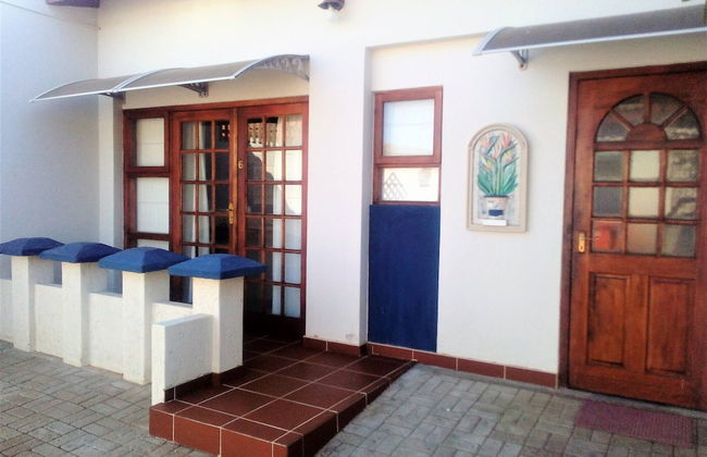 "room in B&B - Room for 6 - Amarachi Guesthouse in Swakopmund Namibia Near Beach and Malls!" - Foto 17