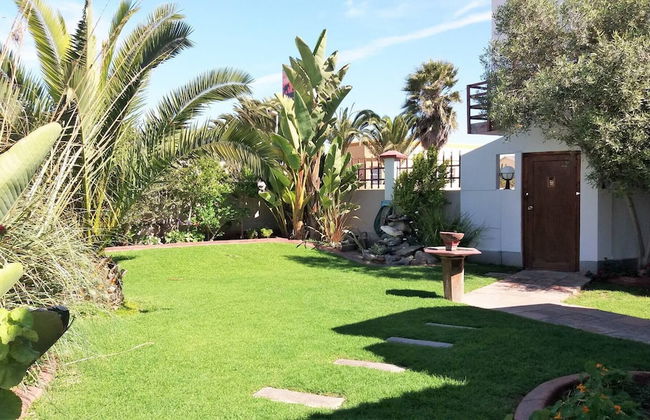 "room in B&B - Room for 6 - Amarachi Guesthouse in Swakopmund Namibia Near Beach and Malls!" - Foto 20