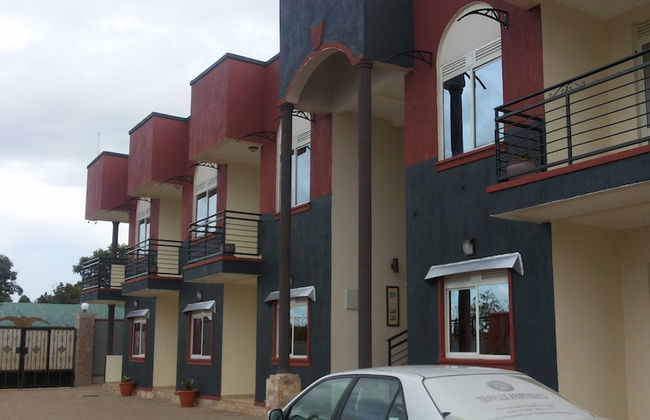 Tripplex Hotel - Foto 1