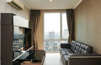 Foto 2 - Strategic and Best 3BR Apartment at FX Residence