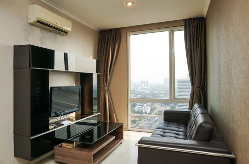 Photo 12 - Strategic and Best 3BR Apartment at FX Residence