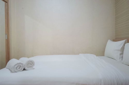 Foto 5 - Minimalist And Combine 2Br At Green Pramuka City Apartment