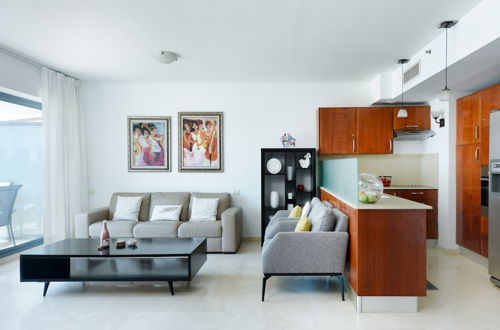 Foto 12 - Deluxe 3 BD Marina Apartment in Herzylia