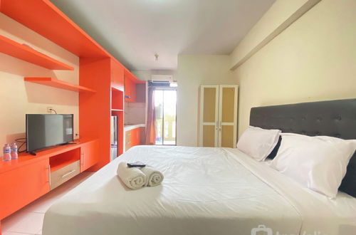 Photo 3 - Spacious Studio Apartment At Gateway Ahmad Yani Cicadas