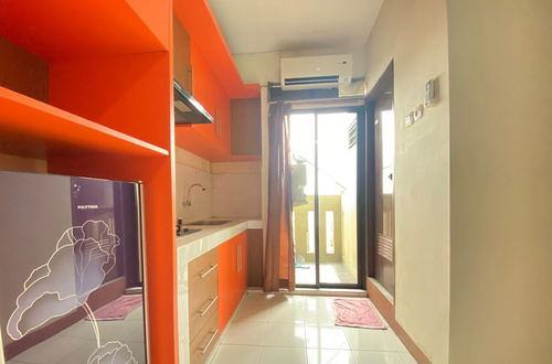 Photo 16 - Spacious Studio Apartment At Gateway Ahmad Yani Cicadas