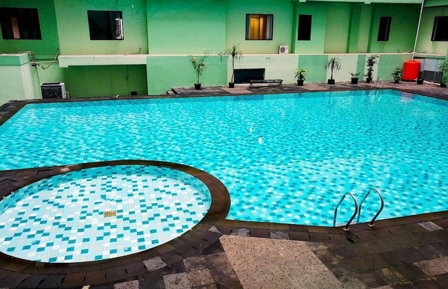 Comfort 1BR with Study Room Menteng Square Apartment - Foto 17