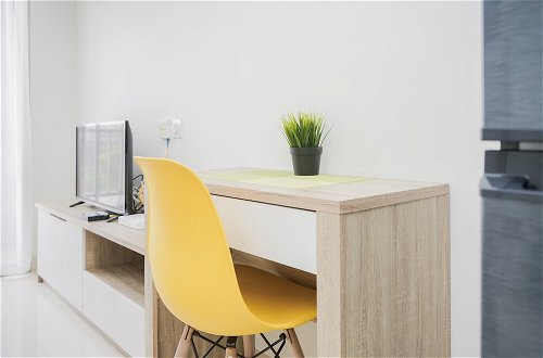 Foto 9 - Comfort and Minimalist Studio Apartment at Springwood Residence