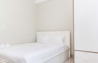 Photo 2 - Best Deal Studio The Springlake Summarecon Apartment Near Mall